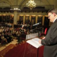 Ximo Puig, secretario general del PSPV, durante su discurso en el Paraninfo de la UV